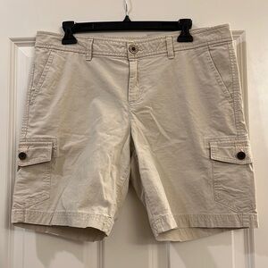 Eddie Bauer ladies shorts